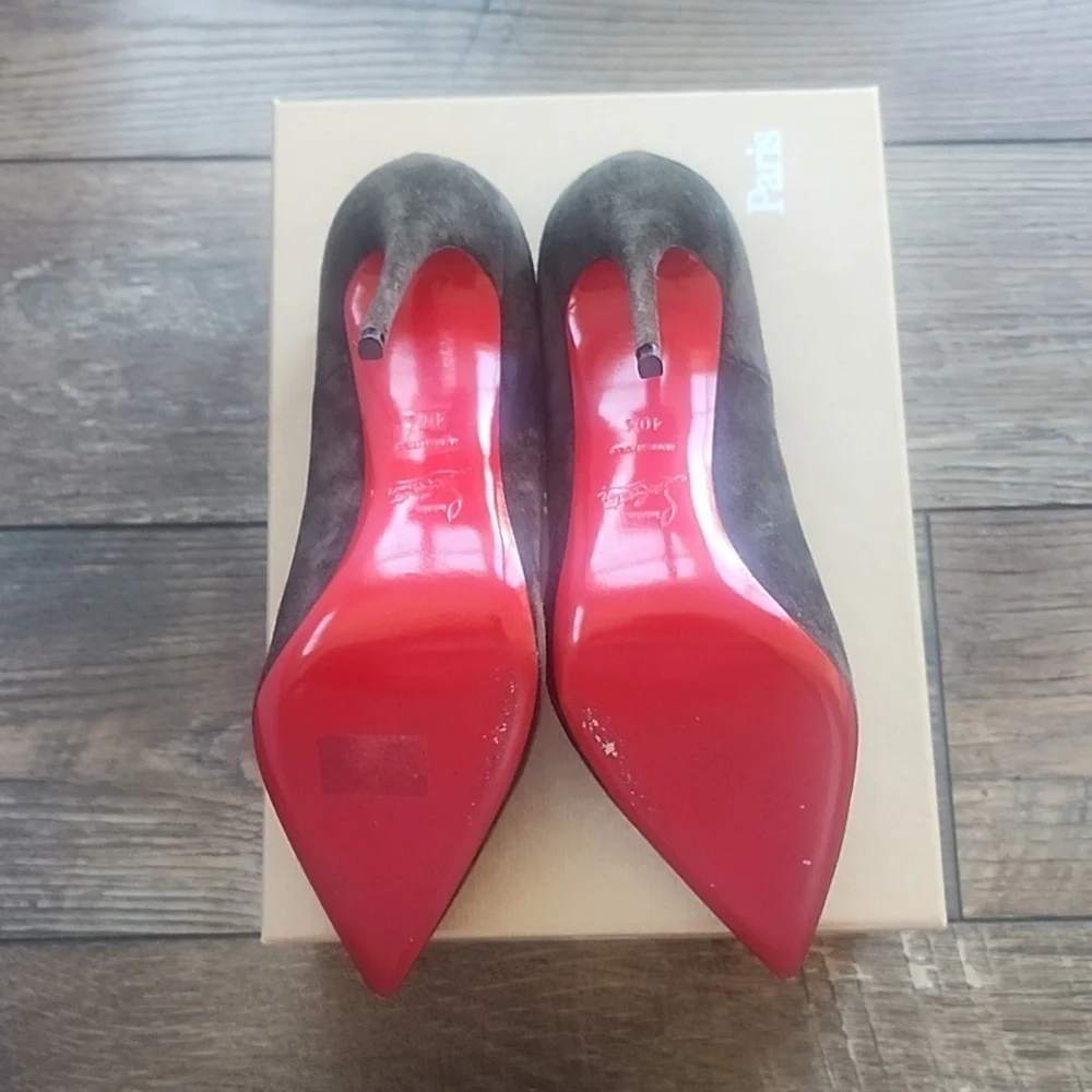 EUC Christian Louboutin So Kate Velour Heels - Picture 4 of 7